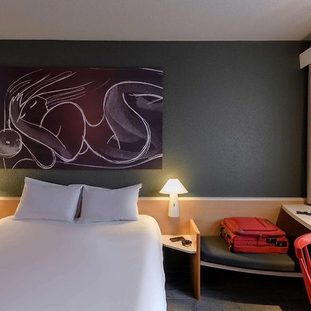 Ibis Muenchen Parkstadt Schwabing Munique Exterior foto
