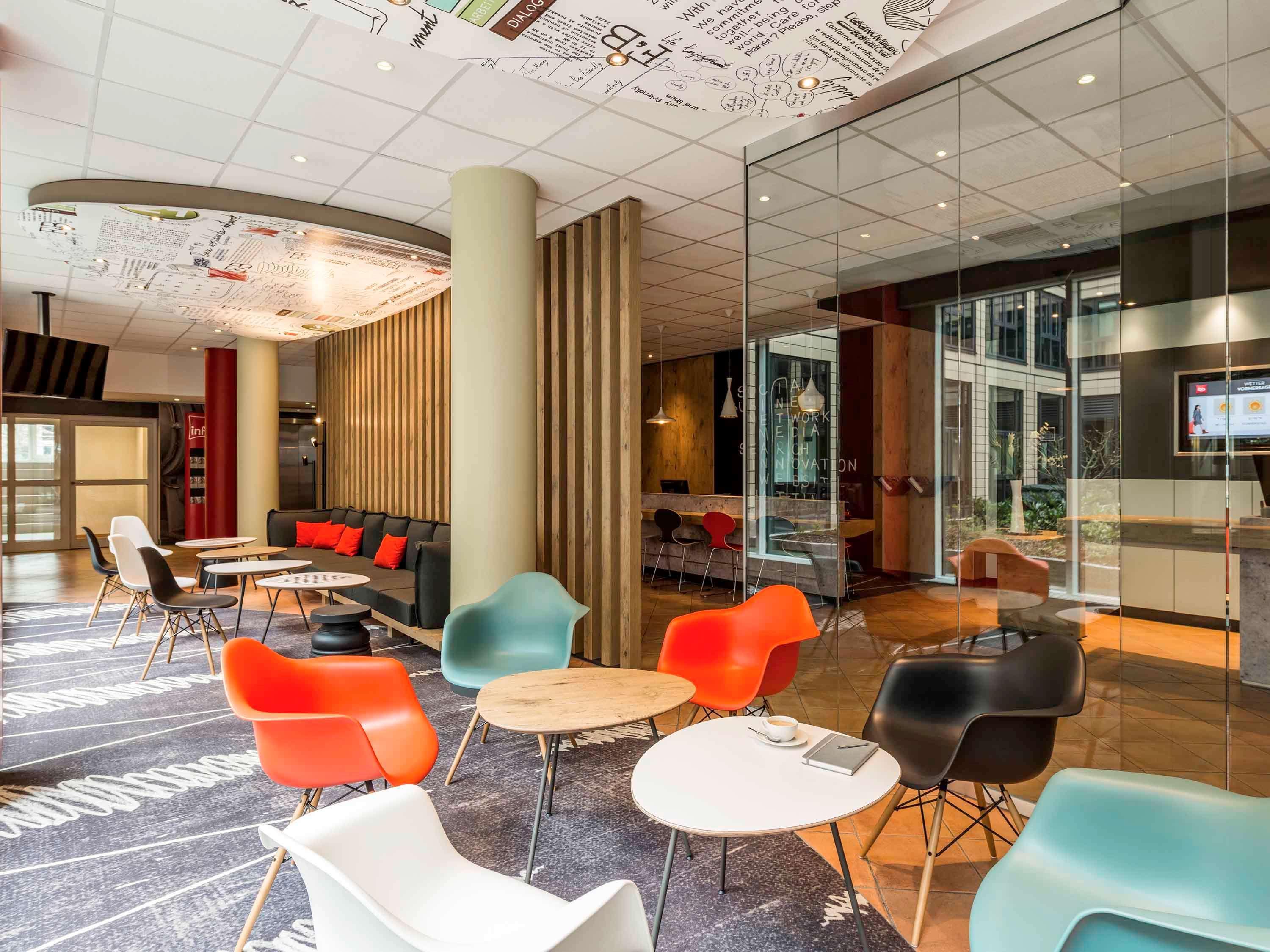 Ibis Muenchen Parkstadt Schwabing Munique Exterior foto