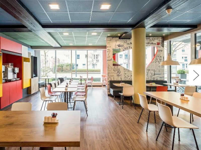 Ibis Muenchen Parkstadt Schwabing Munique Exterior foto