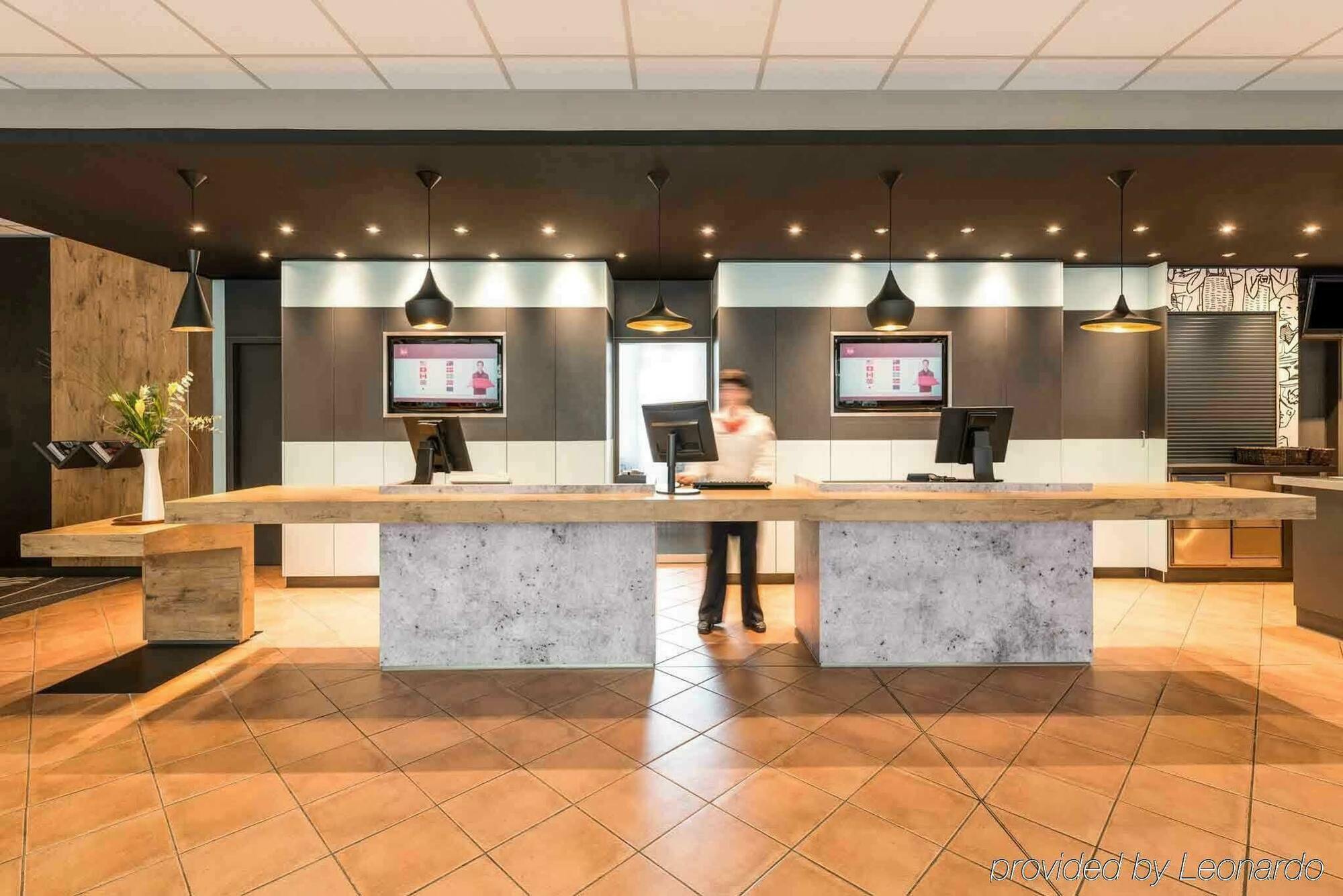 Ibis Muenchen Parkstadt Schwabing Munique Exterior foto