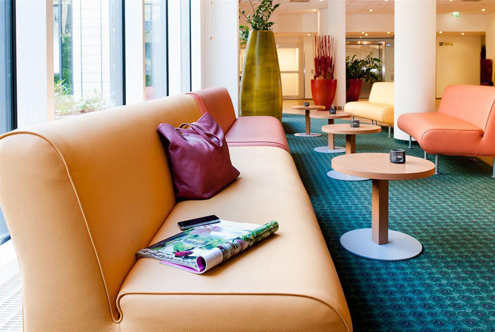 Ibis Muenchen Parkstadt Schwabing Munique Exterior foto